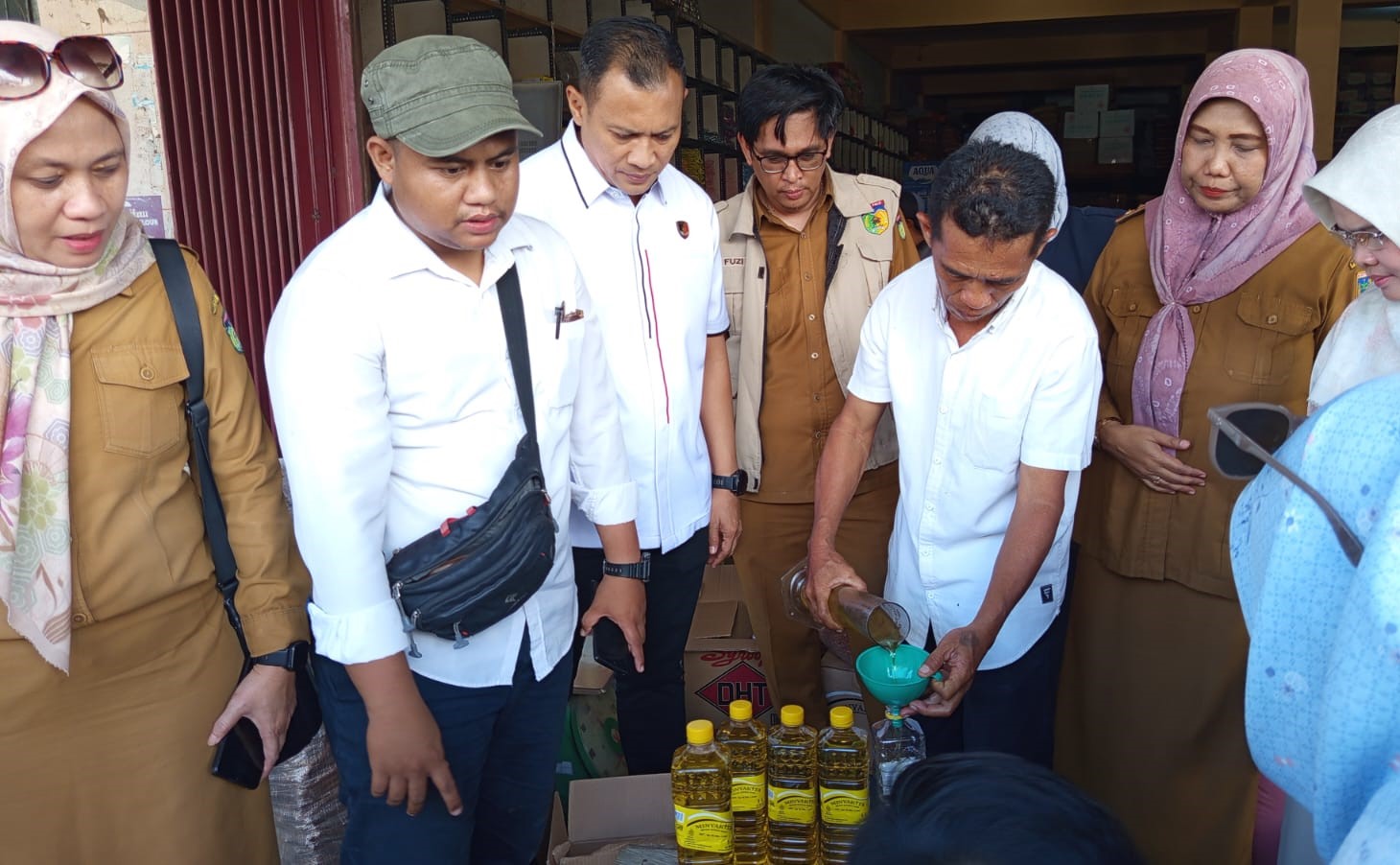 Satgas Pangan Polda Sulteng Tindaklanjuti Temuan Minyak Kita Tidak Sesuai Takaran