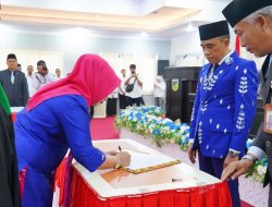 PAW Anggota KI Sulteng Dilantik