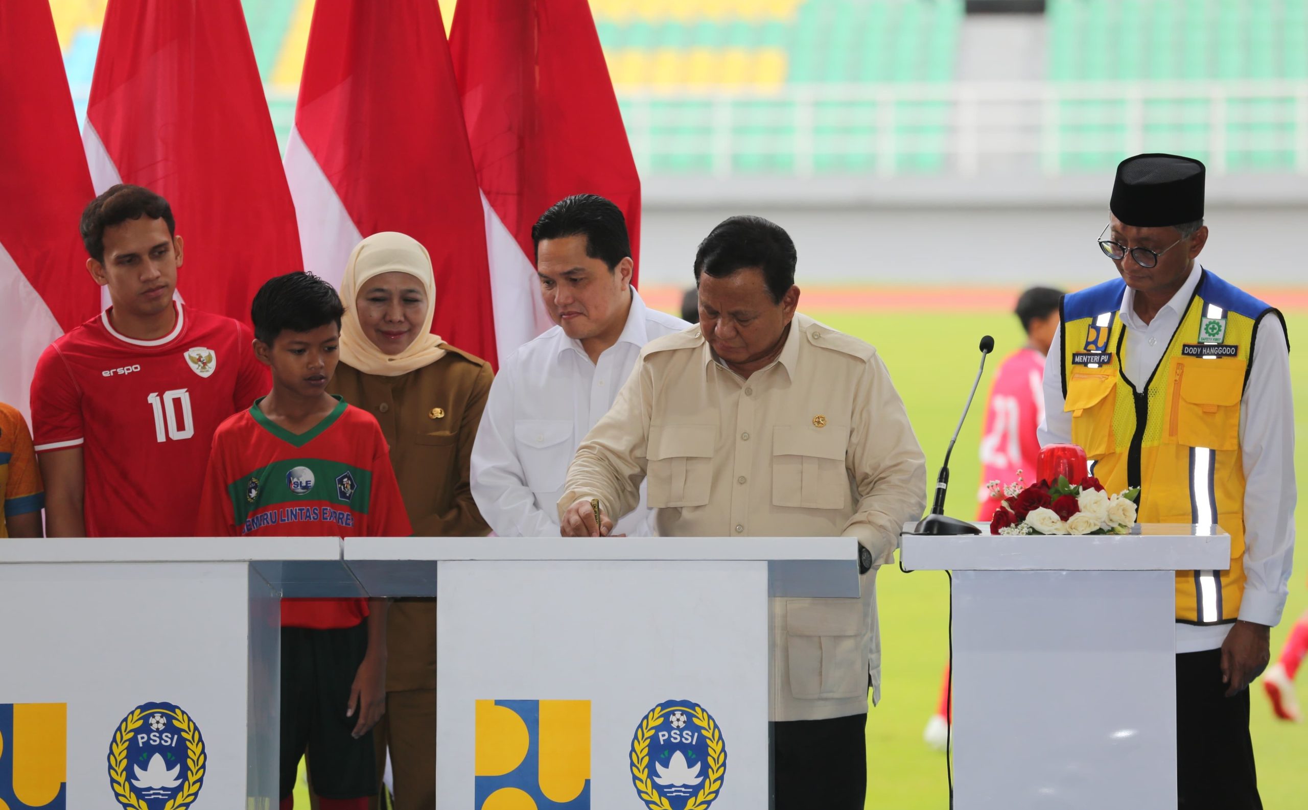 Presiden Prabowo Resmikan 17 Stadion Bertaraf Internasional