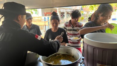 Brimob Polda Sulteng Kerahkan Tim SAR dan Dapur Lapangan di Lokasi Banjir Morowali Utara