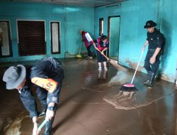 Kesigapan Brimob Polda Sulteng Bantu Pemulihan Pascabanjir di Morowali Utara