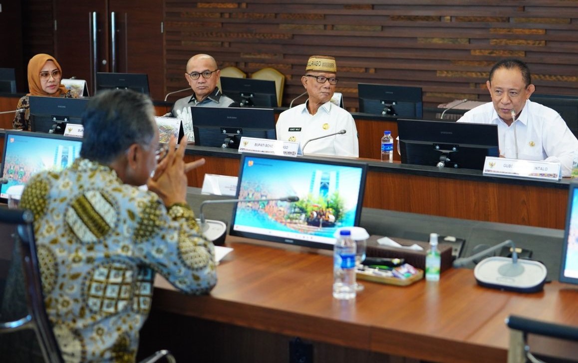 Gubernur Gorontalo Boyong Enam Kepala Daerah Temui Menteri PU Bahas Infrastruktur dan Sekolah Rakyat