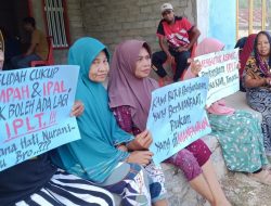 Warga Jononunu di Parigi Moutong Aksi Tolak Pembangunan Instalasi Pembuangan Limbah Tinja