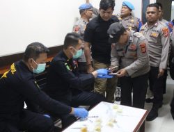Personel Polda Sulteng Jalani Tes Urine Dadakan