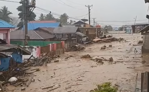Banjir Bandang Terjang Desa Wombo Kalonggo di Donggala, Dua Warga Dilaporkan Hilang