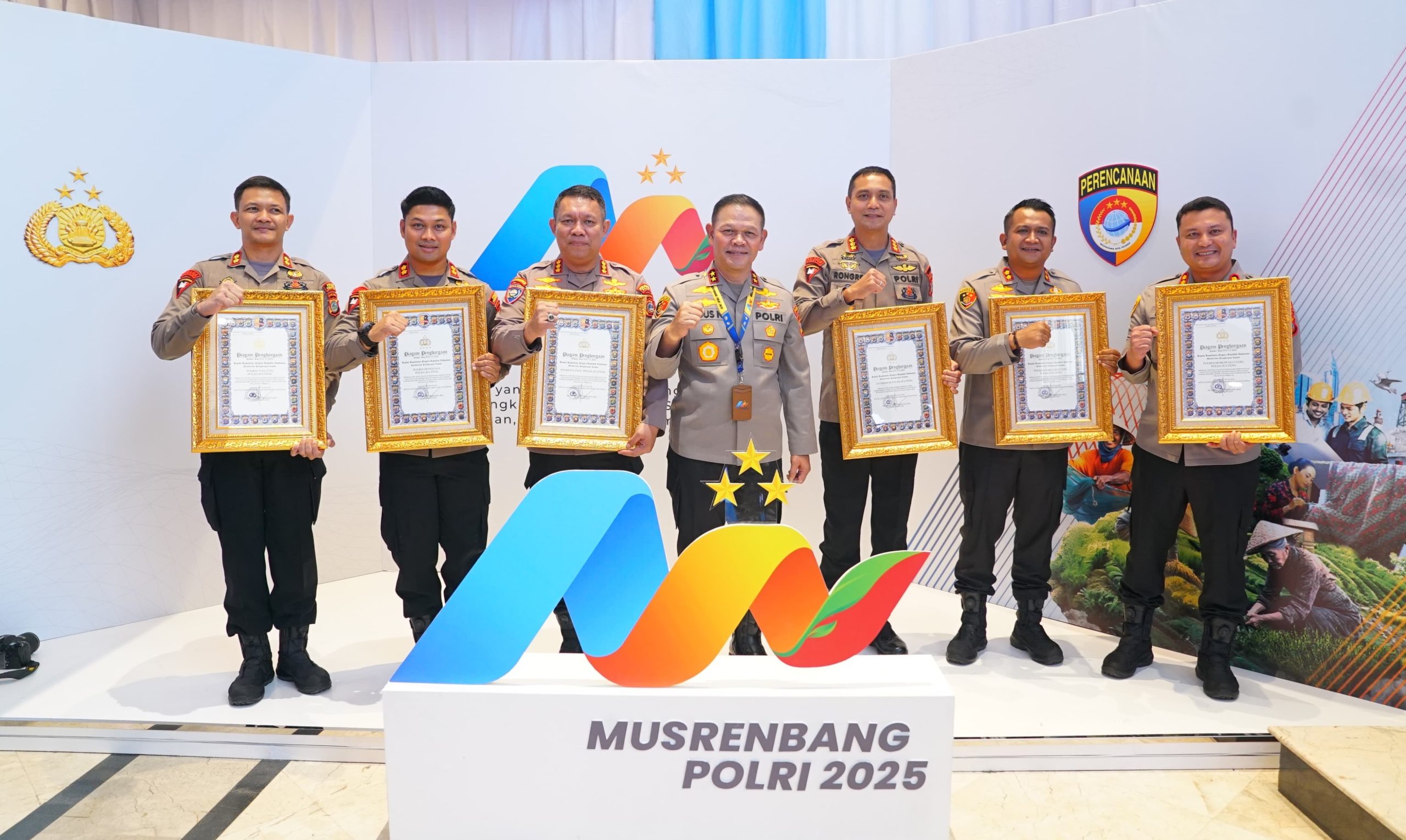 Lima Kapolres Jajaran Polda Sulteng Terima Penghargaan di Musrenbang Polri