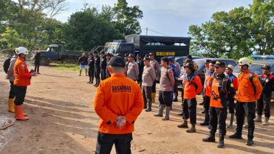 Tim SAR Maksimalkan Pencarian Korban Longsor di Hari Kelima Operasi