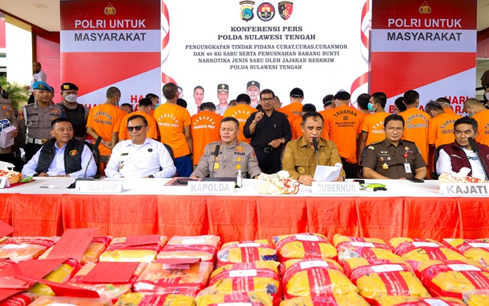 Polda Sulteng Musnahkan 40 Kg Sabu