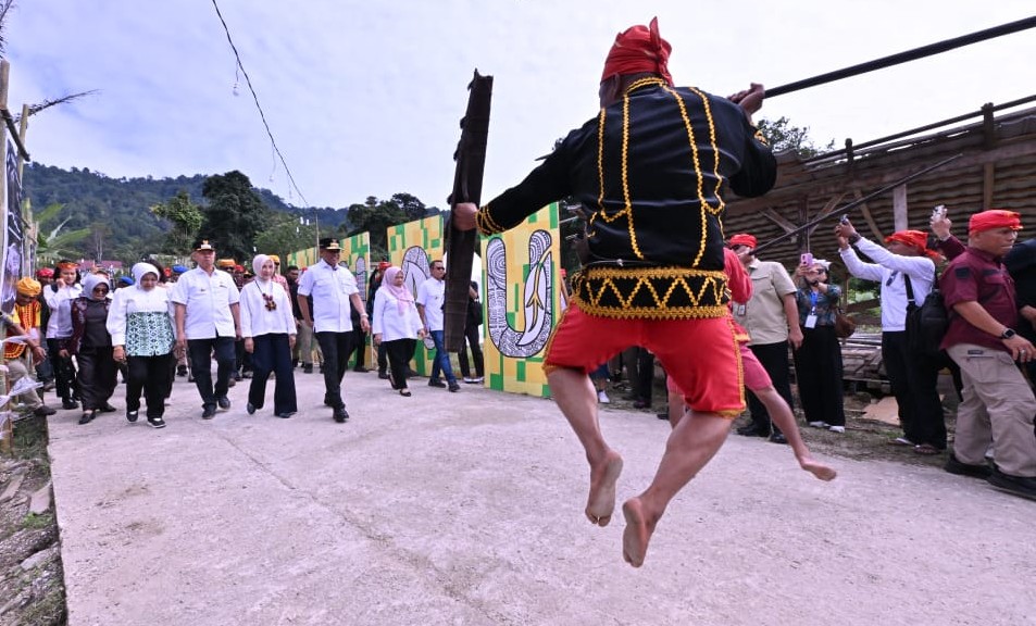 Tiga Infrastruktur Baru Diresmikan Gubernur Sulteng di Kawasan Konservasi Danau Lindu