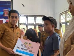 Bupati Parigi Moutong Berikan Santunan Duka Keluarga Tujuh Korban Longsor Desa Tirtanagaya