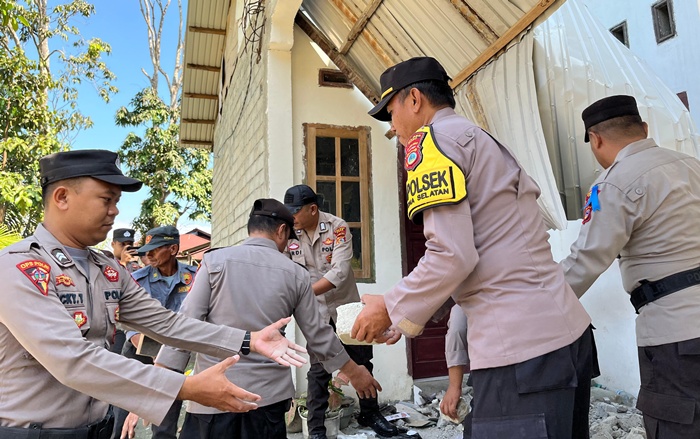 Polres Poso Kerahkan Puluhan Personel Bantu Pemulihan Pascagempa di Pamona Selatan