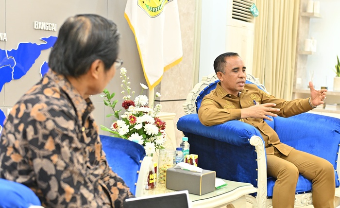 Anwar Hafid Percayakan Dekopinwil Sulteng Bina Koperasi Desa Merah Putih