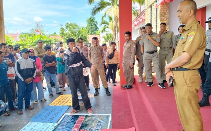 Warga di Tojo Una-Una Tuntut Penutupan Tambang Pasir PT Estetika Karya Utama