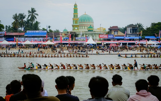 Kemenpar Sebut Festival Pacu Jalur Sukses Gaungkan Budaya Riau ke Dunia