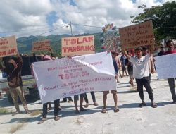 Aksi Damai Tolak Tambang di Tomini Berakhir Sepakat Lindungi Lahan Pertanian