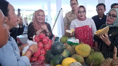 Wamen Koperasi Dorong Gerakan “Satu Pekarangan, Satu Pohon Durian” di Parigi Moutong