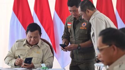Presiden Prabowo Dorong Percepatan Pemulihan Sekolah dan Layanan Kesehatan