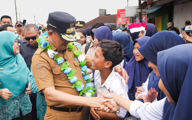BERANI Cerdas dan BERANI Sehat Paling Menonjol di Tahun Pertama Anwar Hafid