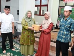DLH Sulteng Peringati Setahun Program Berani dengan Aksi Sosial