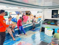 Cegah Kecelakaan Laut, SAR Ampana Edukasi Nelayan Gunakan Alat Keselamatan