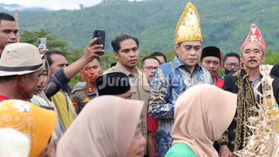 Bupati Parigi Moutong Janji Bangun Rumah Adat di Tomini