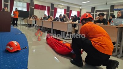 Mahasiswa Untad Diberikan Simulasi Bencana dan K3