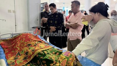 Bupati Parigi Moutong Tinjau Langsung Korban Pohon Tumbang di RSUD Undata Usai Dikabarkan Meninggal