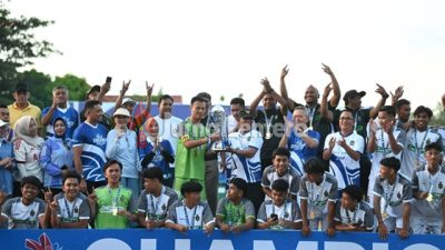 Gubernur Sulteng Dorong Pembinaan Sepak Bola Berkelanjutan