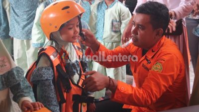 Belajar Sambil Bermain, Puluhan Anak TK Kunjungi Basarnas
