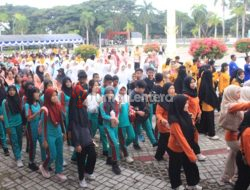 Jalan Santai Hardiknas di Parigi Moutong Diramaikan Guru dan Siswa