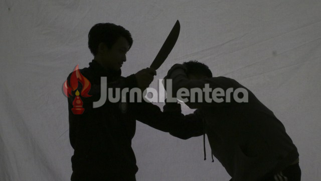Pria di Parigi Moutong Bacok Adik Kandung