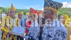 Guru dan Kepsek di Wilayah Terpencil Parigi Moutong Diganjar Penghargaan