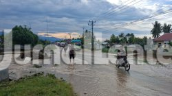 Diguyur Hujan Deras, Jalur Trans Sulawesi di Balinggi Parigi Moutong Terendam Banjir