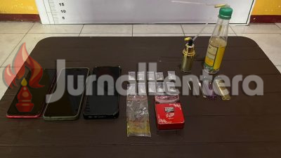Pria Paruh Baya di Banggai Tak Berkutik saat Rumahnya Digerebek Polisi