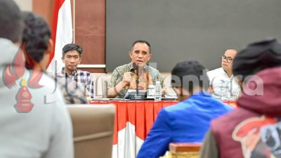 Gubernur Sulteng Gandeng Buruh dan Mahasiswa Bentuk Satgas, Pengawasan Ketenagakerjaan Diperketat