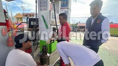 Satreskrim Polres Parigi Moutong Sidak Dua SPBU