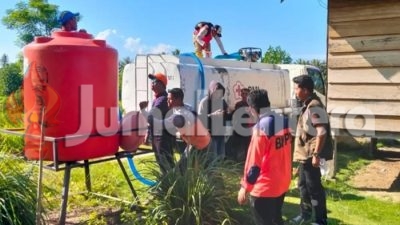 BPBD Parigi Moutong Salurkan Air Bersih ke 70 KK dan Kebut Normalisasi Sungai Pascabanjir
