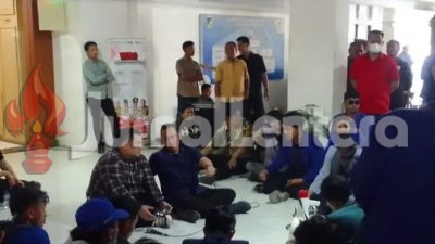 Aliansi WIR Geruduk Gedung DPRD Sulteng, Soroti PSN Parigi Moutong hingga Revisi UU TNI-Polri