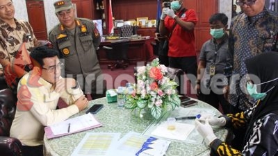 Bupati, Wabup, dan Sekda Parigi Moutong Kompak Tes Urine