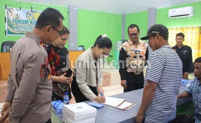 Petani Kelapa Parigi Moutong Bakal Dapat Peremajaan 500 Hektare