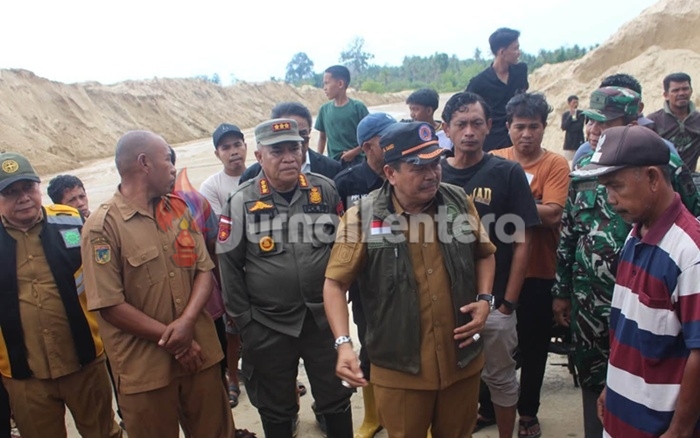 Pemkab Parigi Moutong Bakal Percepat Normalisasi Jalan dan Sungai Pascabanjir di Desa Air Panas