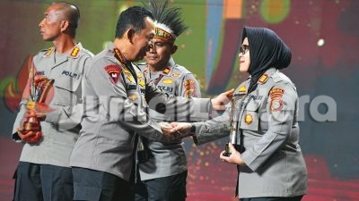 AKP Siti Elminawati Raih Penghargaan Bergengsi Hoegeng Awards 2026