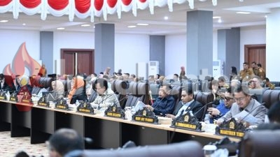 Rapat Paripurna DPRD, Pemprov Sulteng Paparkan Kabar Baik Pertumbuhan Ekonomi Daerah