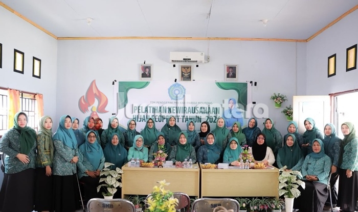 TP-PKK Parigi Moutong Siapkan Pelaku UMKM Baru Lewat Pelatihan Ecoprint Bomba Saga
