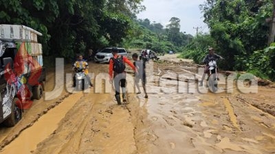 Sejumlah Desa di Kasimbar Parigi Moutong Terendam Banjir, Jalur Trans Sulawesi Tertimbun Longsor